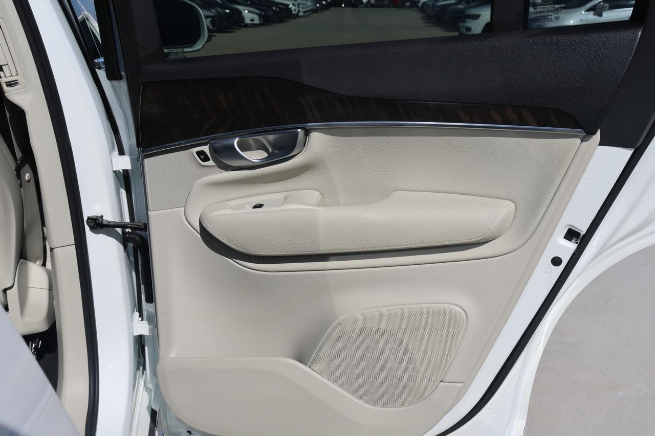 2017 VOLVO XC90 T6 Houston TX
