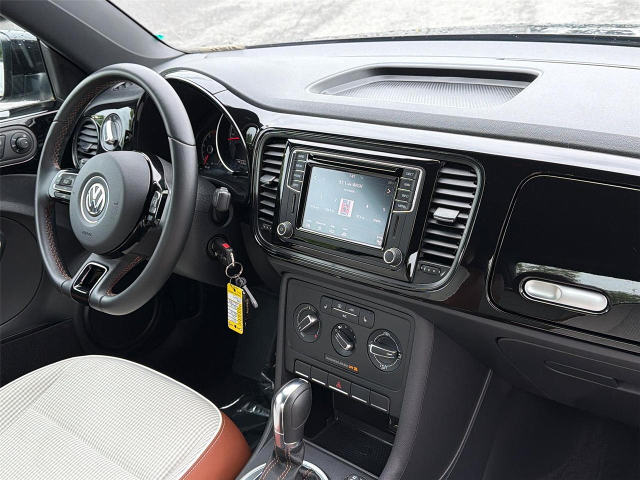2017 Volkswagen Beetle 1.8T Classic Hagerstown MD