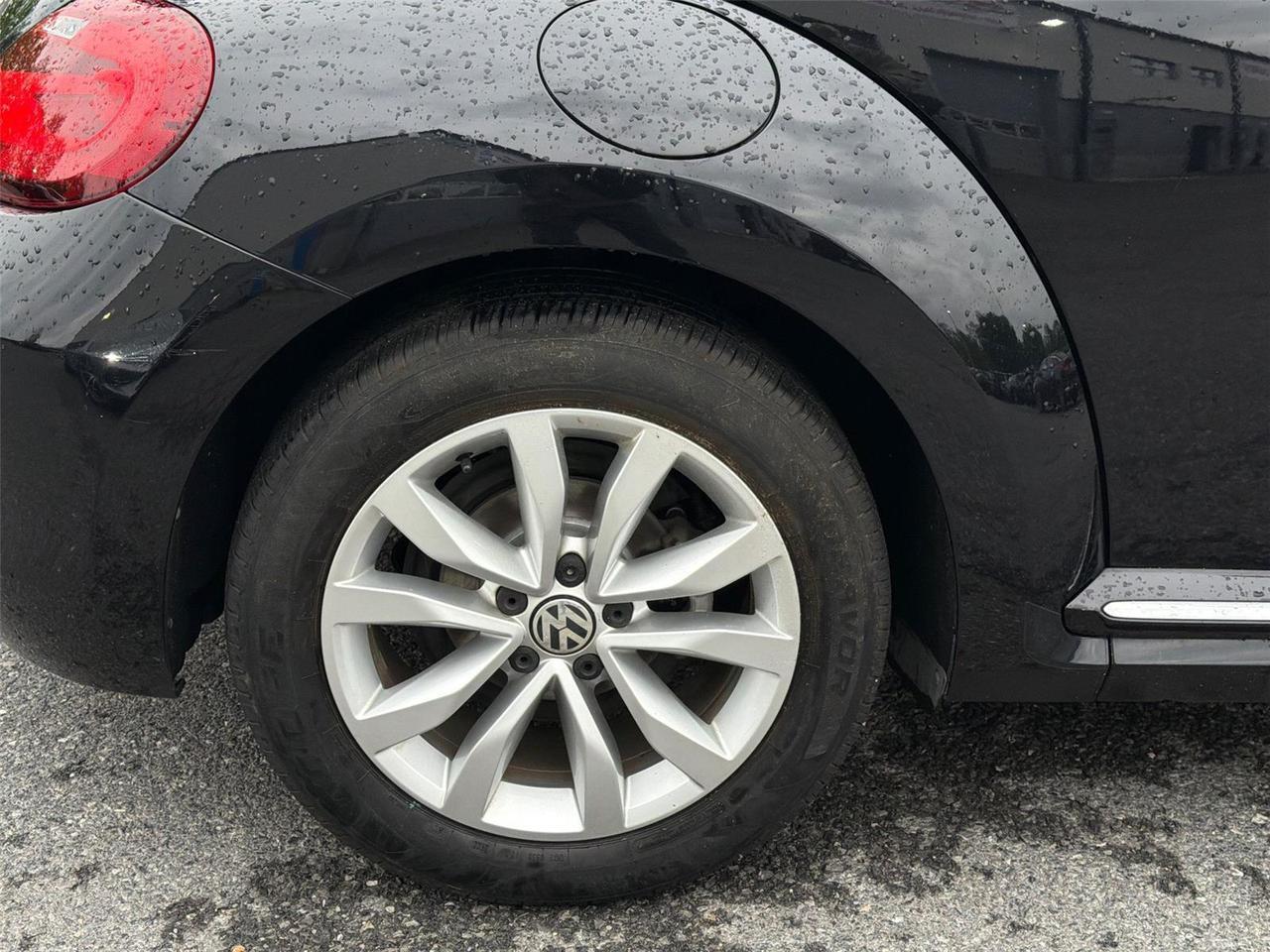 2017 Volkswagen Beetle 1.8T Classic Hagerstown MD