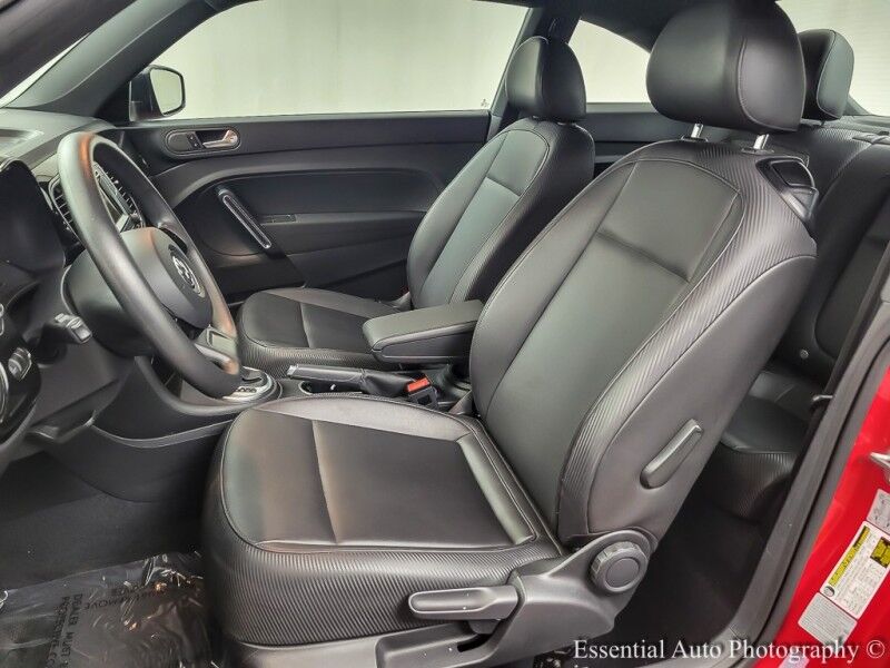 2017 Volkswagen Beetle 1.8T S Willowbrook IL