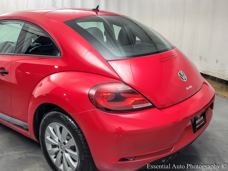 2017 Volkswagen Beetle 1.8T S Willowbrook IL