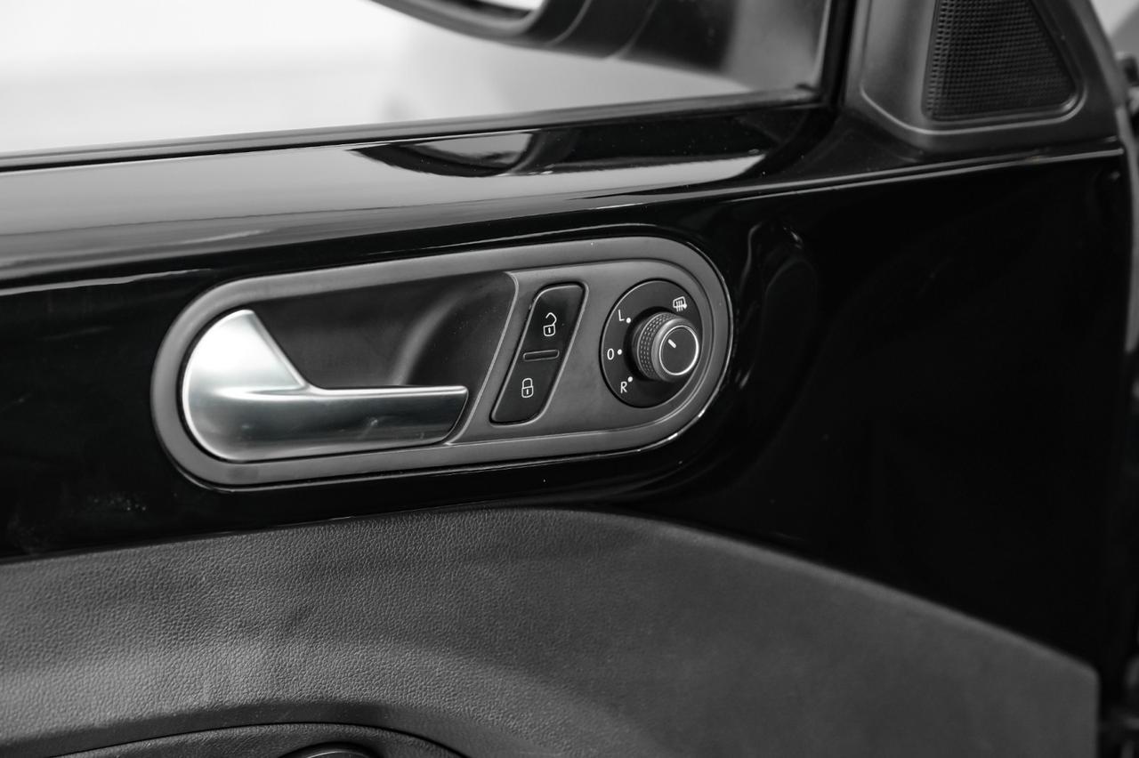 2017 Volkswagen Beetle 1.8T SE AUTOMATIC LEATHER HEATED SEATS REAR CAMERA KEYLESS START Carrollton TX