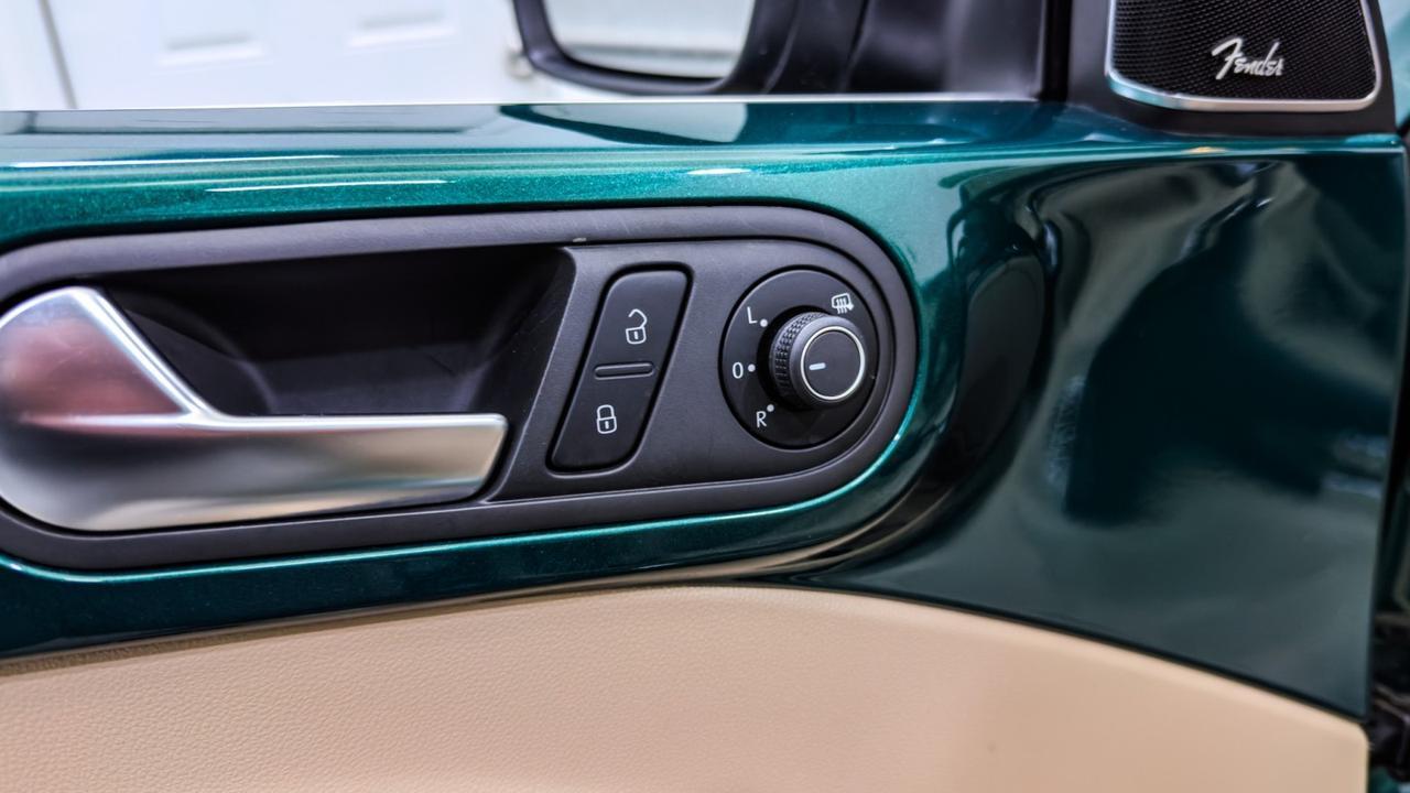 2017 Volkswagen Beetle Convertible 1.8T SEL Tallmadge OH