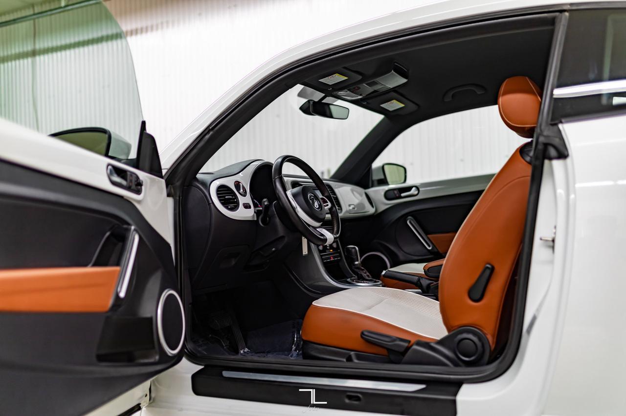 2017 Volkswagen Beetle Coupe Classic BCam Hseats Red Deer AB