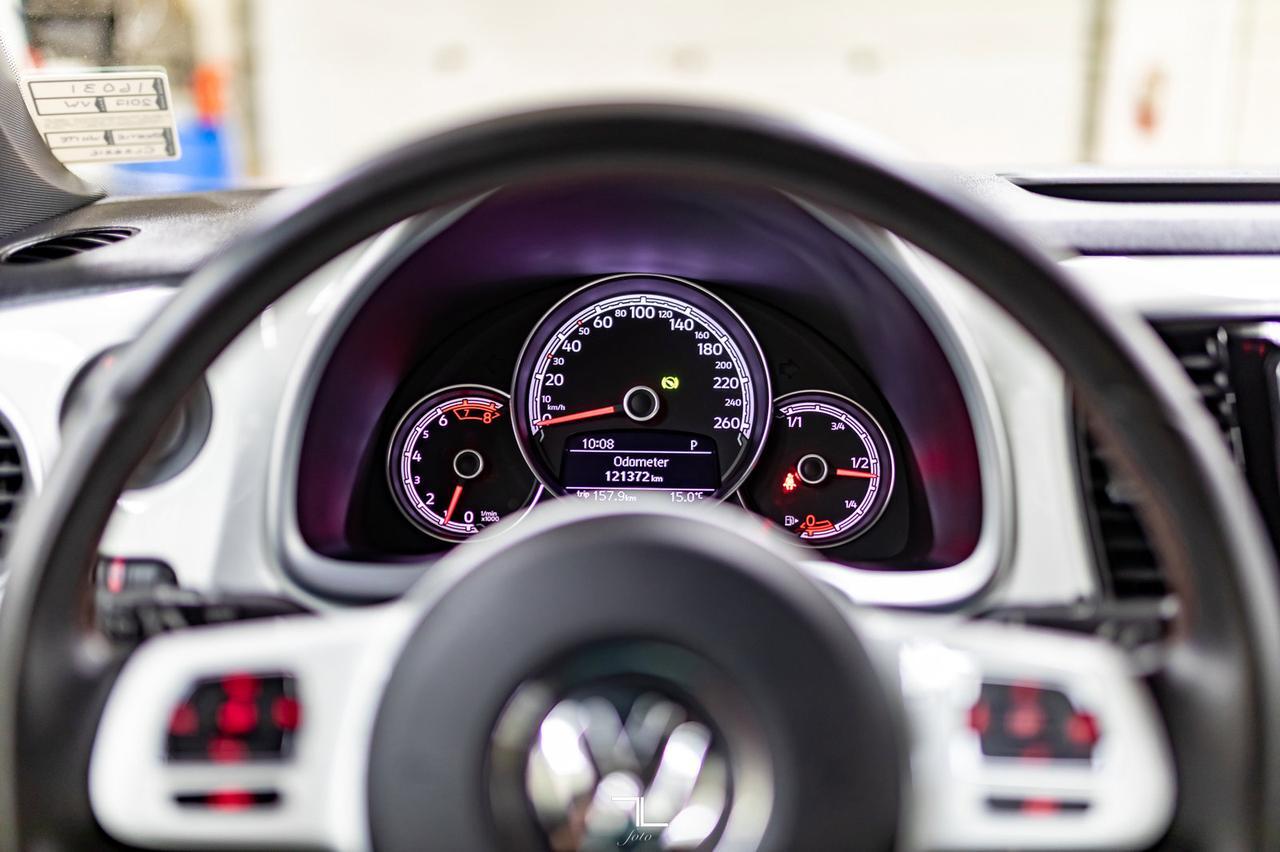 2017 Volkswagen Beetle Coupe Classic BCam Hseats Red Deer AB