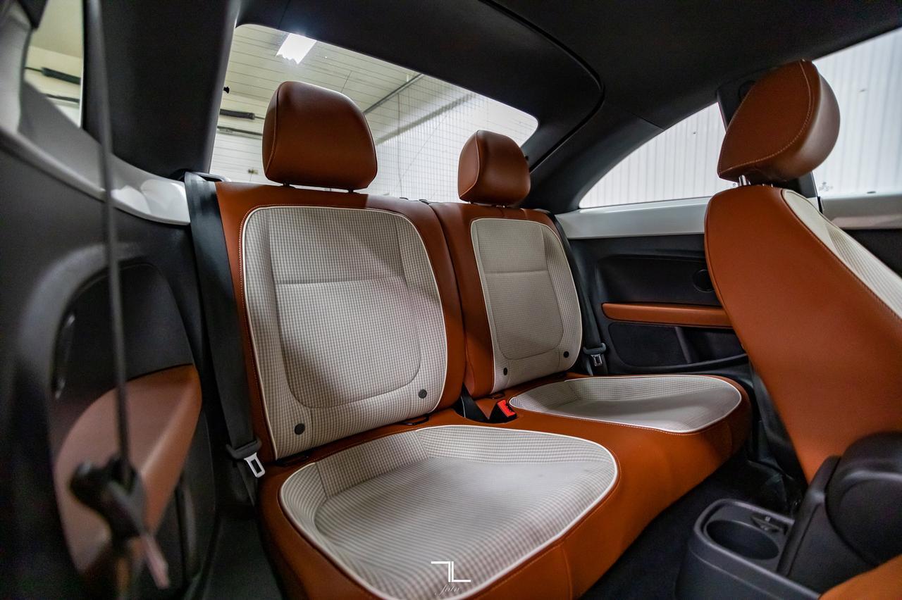 2017 Volkswagen Beetle Coupe Classic BCam Hseats Red Deer AB