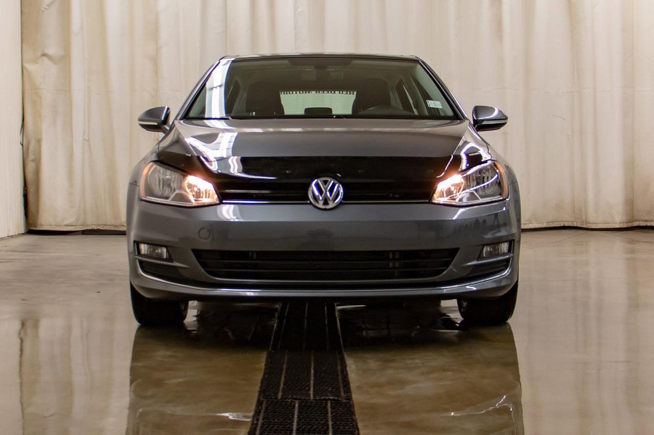 2017 Volkswagen Golf 5 Dr Highline Leather Roof Nav Red Deer AB