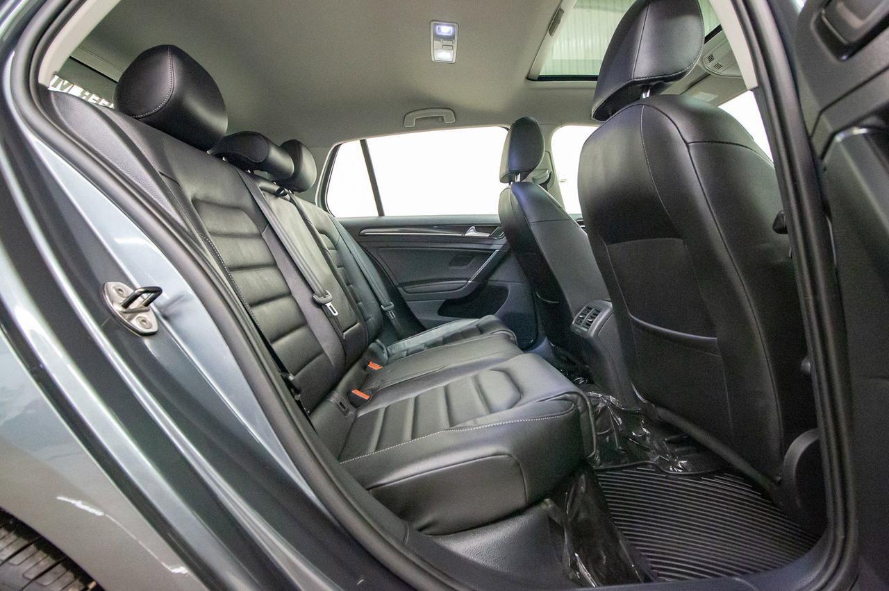 2017 Volkswagen Golf 5 Dr Highline Leather Roof Nav Red Deer AB