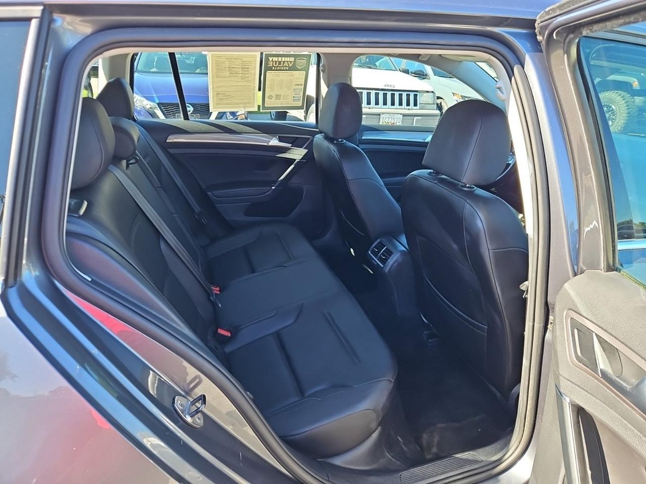 2017 Volkswagen Golf Alltrack TSI S Waldorf MD