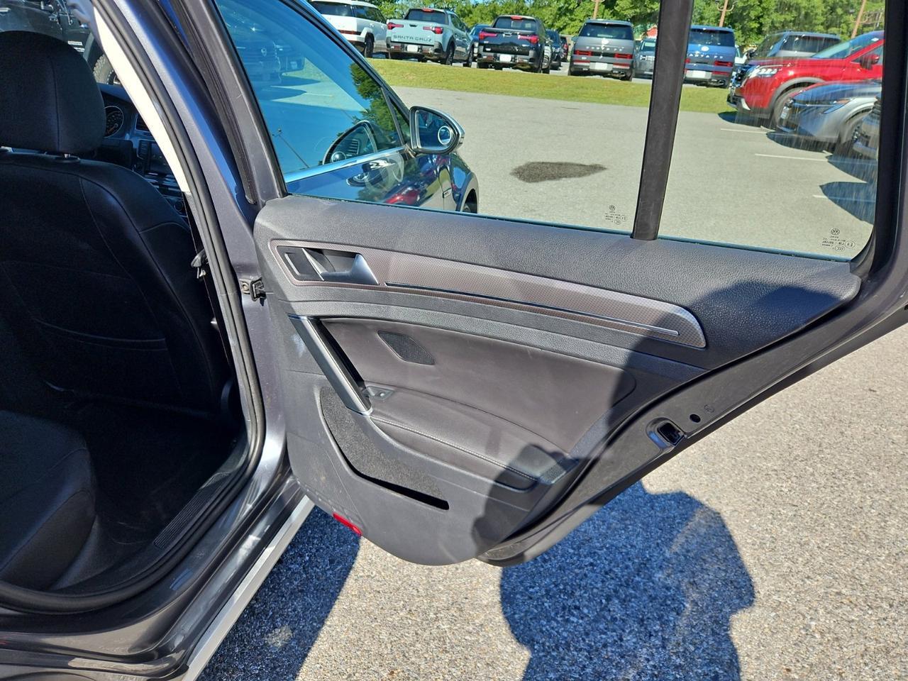 2017 Volkswagen Golf Alltrack TSI S Waldorf MD