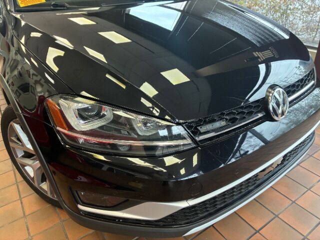 2017 Volkswagen Golf Alltrack TSI SE