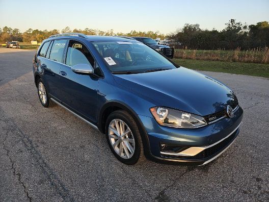 2017 Volkswagen Golf Alltrack TSI SE