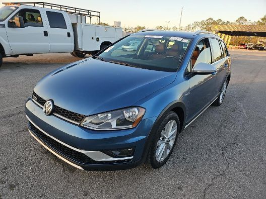 2017 Volkswagen Golf Alltrack TSI SE