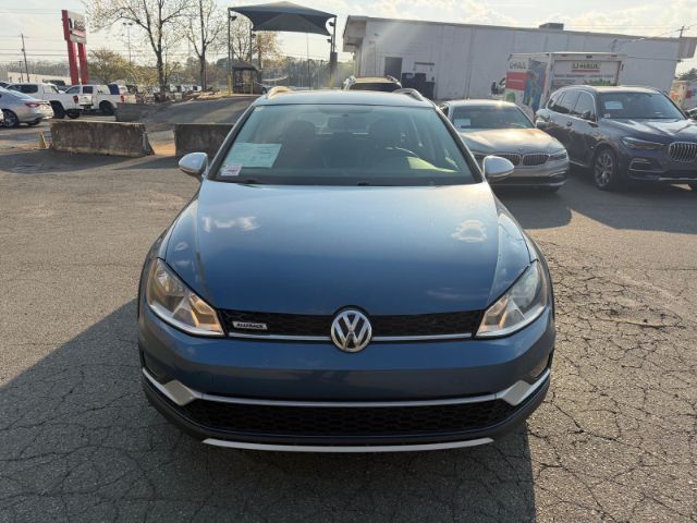 2017 Volkswagen Golf Alltrack TSI SE