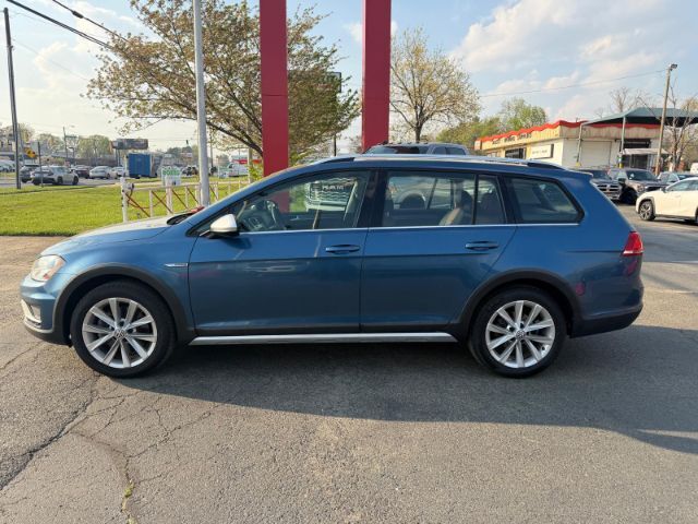 2017 Volkswagen Golf Alltrack TSI SE