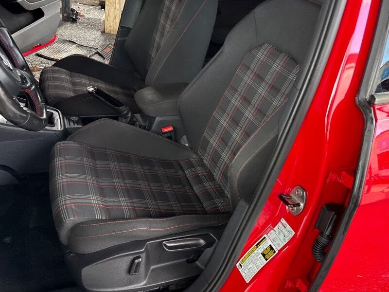 2017 Volkswagen Golf GTI 2.0T Sport 4-Door FWD Arlington VA