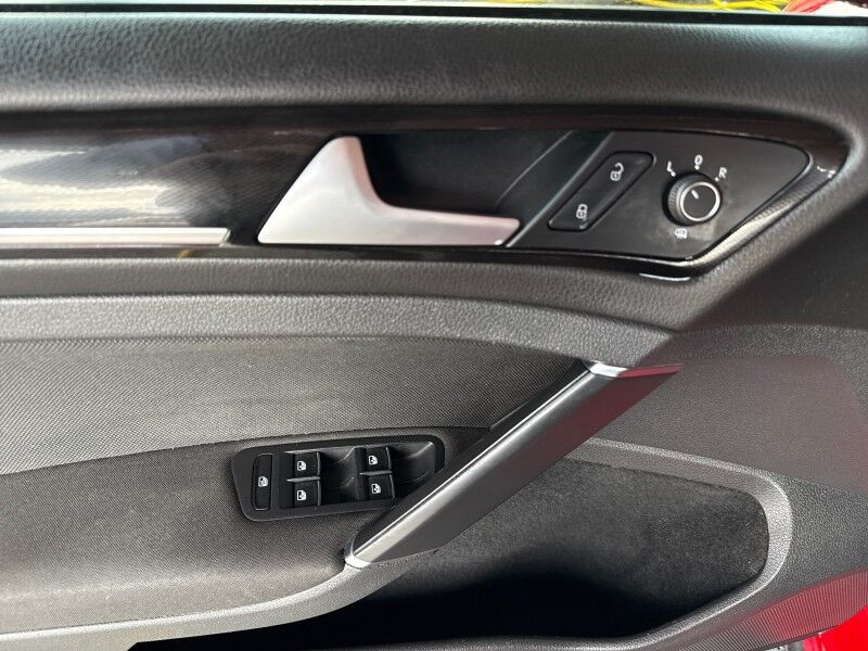 2017 Volkswagen Golf GTI 2.0T Sport 4-Door FWD Arlington VA