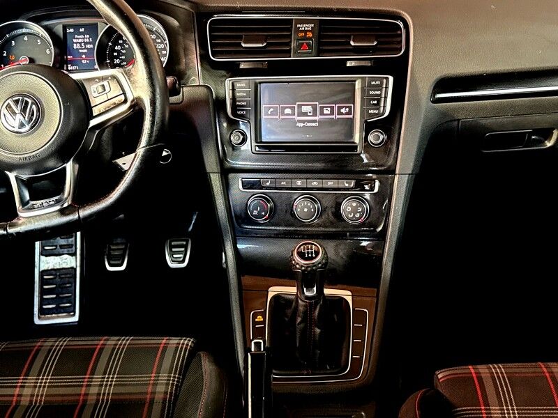 2017 Volkswagen Golf GTI 2.0T Sport 4-Door FWD Arlington VA