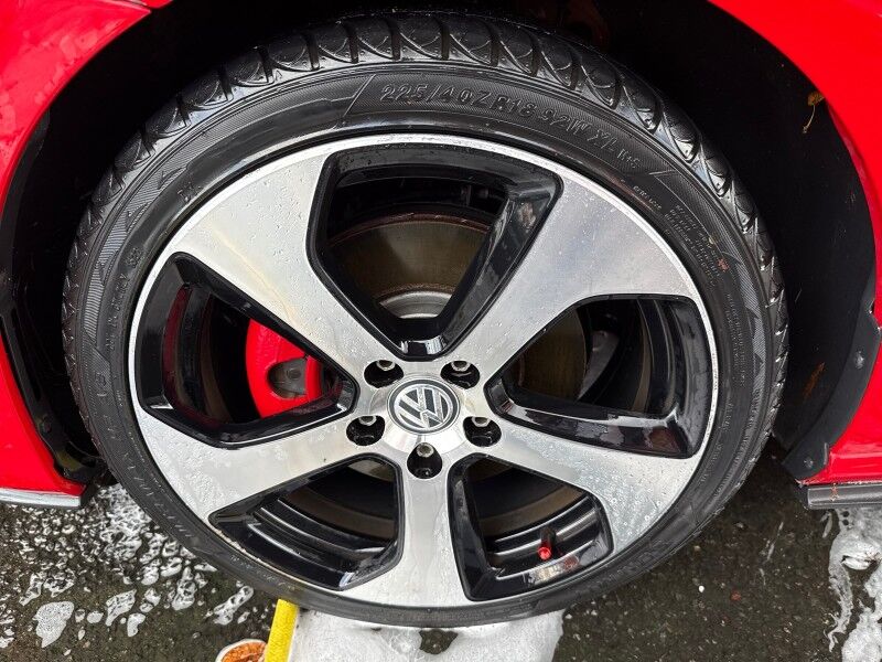 2017 Volkswagen Golf GTI 2.0T Sport 4-Door FWD Arlington VA