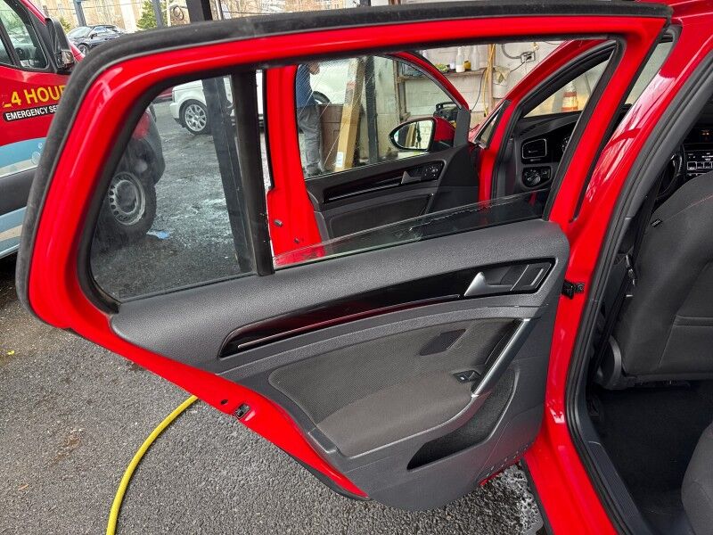 2017 Volkswagen Golf GTI 2.0T Sport 4-Door FWD Arlington VA