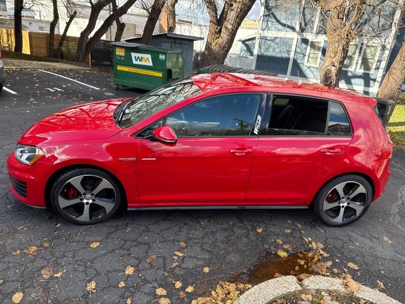 2017 Volkswagen Golf GTI Sport SE Autobahn photo 4