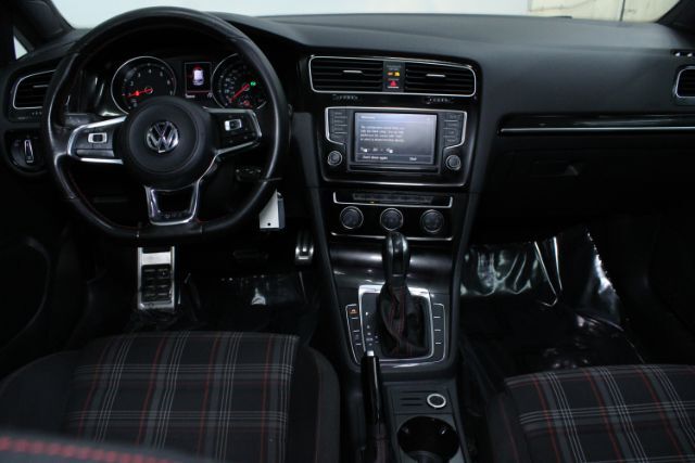 2017 Volkswagen Golf GTI S 4-Door | SE 4-Door | Autobahn 4-Door | Sport 4-Door Chantilly VA