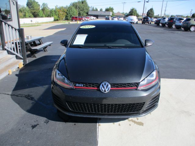 2017 Volkswagen Golf GTI S 4-Door | SE 4-Door | Autobahn 4-Door | Sport 4-Door