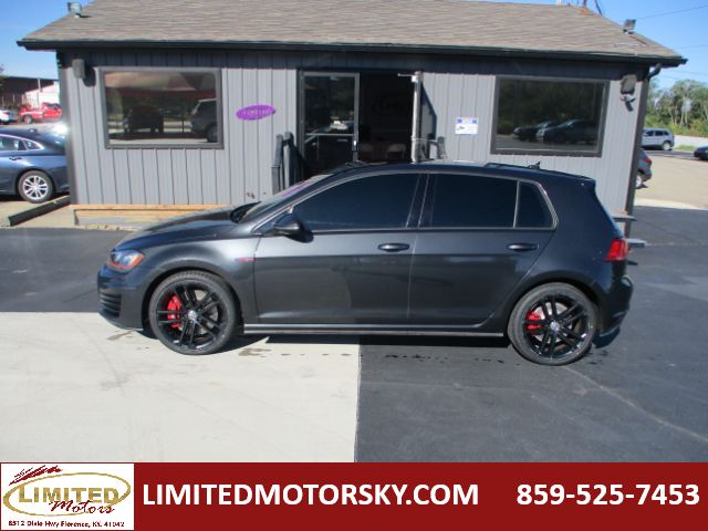 2017 Volkswagen Golf GTI S 4-Door | SE 4-Door | Autobahn 4-Door | Sport 4-Door