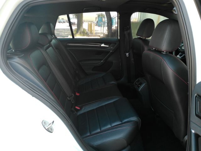 2017 Volkswagen Golf GTI SE 4-Door Plano TX