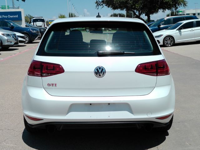 2017 Volkswagen Golf GTI SE 4-Door Plano TX