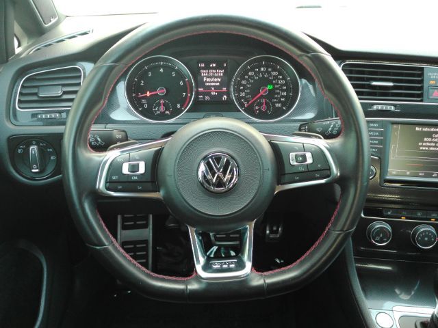 2017 Volkswagen Golf GTI SE 4-Door Plano TX