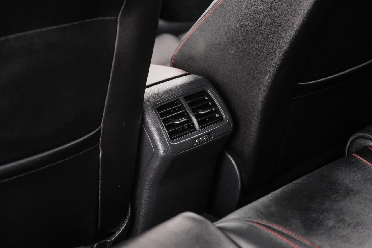 2017 Volkswagen Golf GTI SE AUTOMATIC BLIND SPOT ASSIST NAVIGATION SUNROOF LEATHER HEATED Carrollton TX