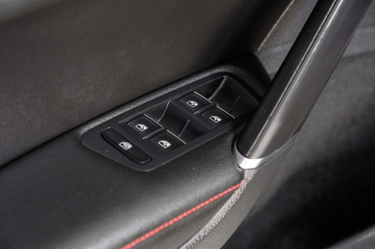 2017 Volkswagen Golf GTI SE AUTOMATIC BLIND SPOT ASSIST NAVIGATION SUNROOF LEATHER HEATED Carrollton TX