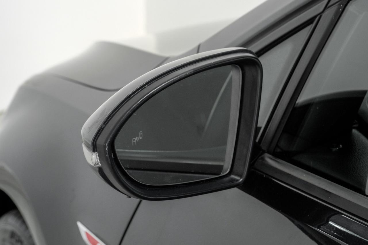 2017 Volkswagen Golf GTI SE AUTOMATIC BLIND SPOT ASSIST NAVIGATION SUNROOF LEATHER HEATED Carrollton TX