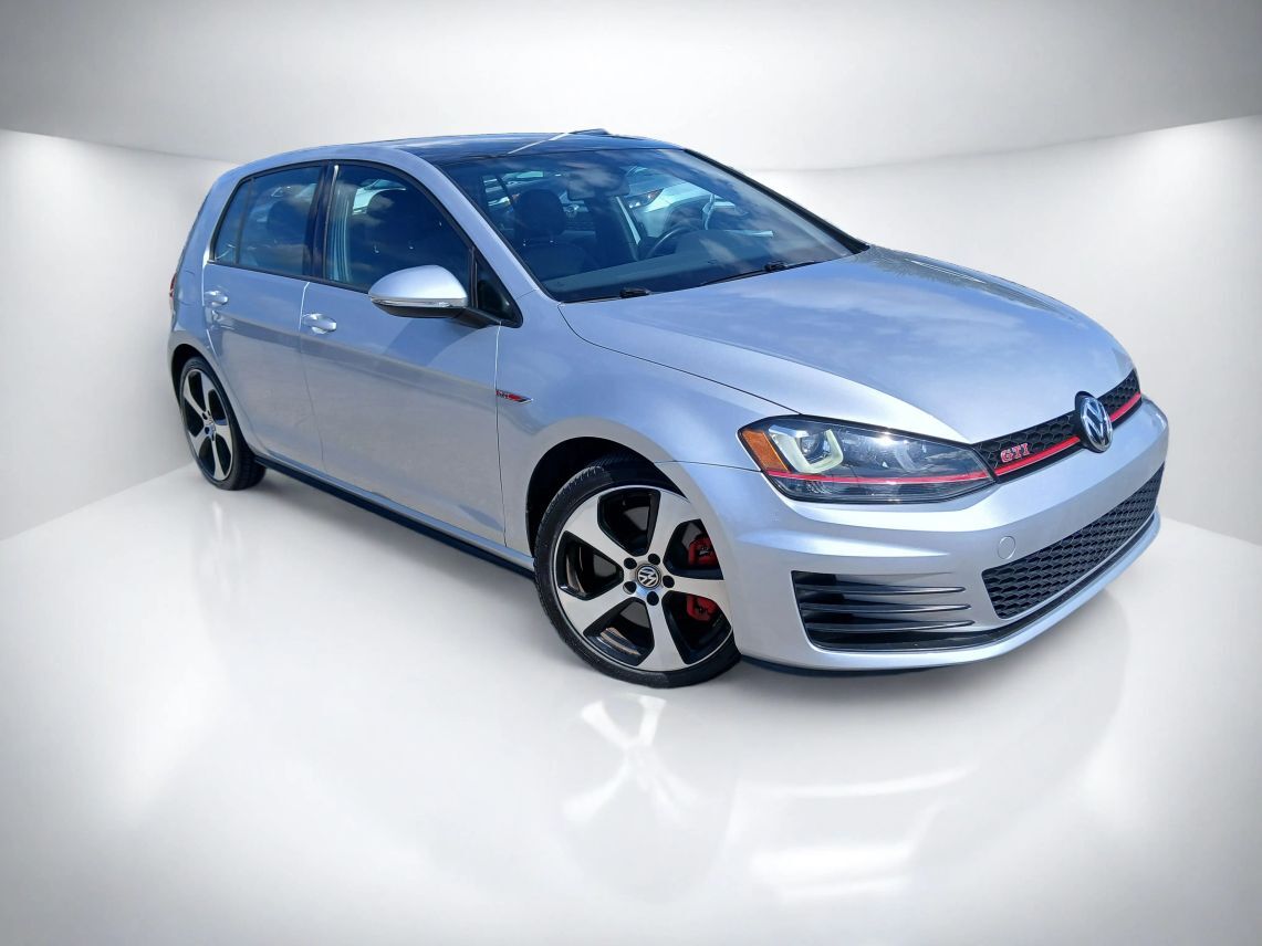 2017 Volkswagen Golf GTI SE Hatchback Sedan 4D