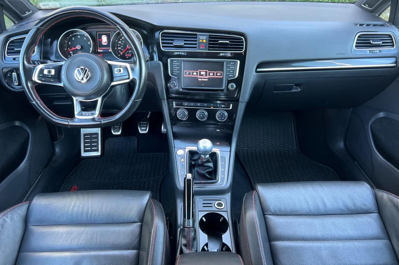 2017 Volkswagen Golf GTI SE