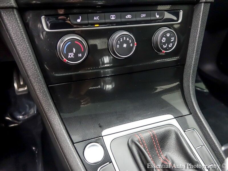 2017 Volkswagen Golf GTI SE Willowbrook IL
