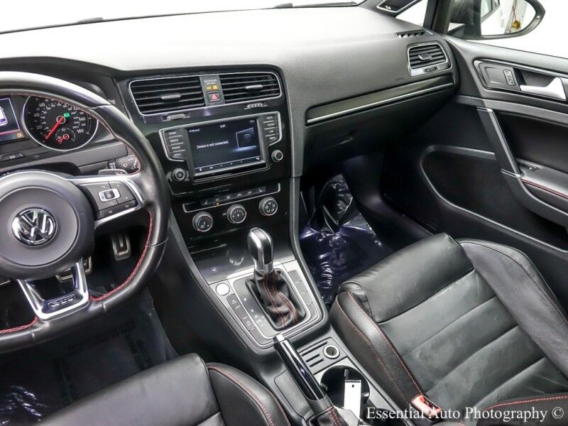 2017 Volkswagen Golf GTI SE Willowbrook IL