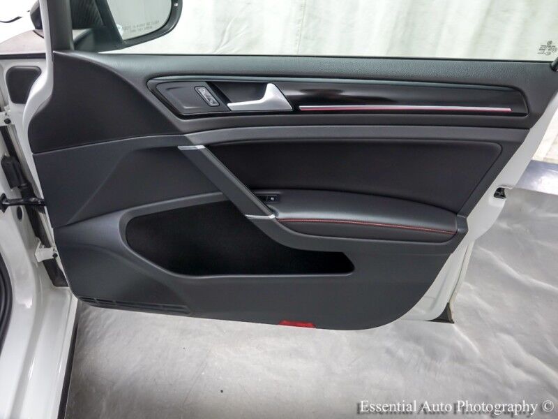 2017 Volkswagen Golf GTI SE Willowbrook IL