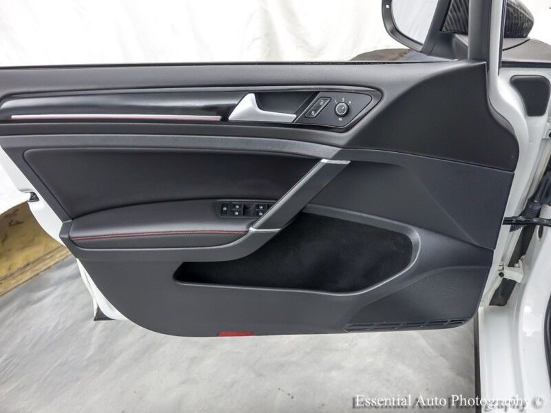 2017 Volkswagen Golf GTI SE Willowbrook IL