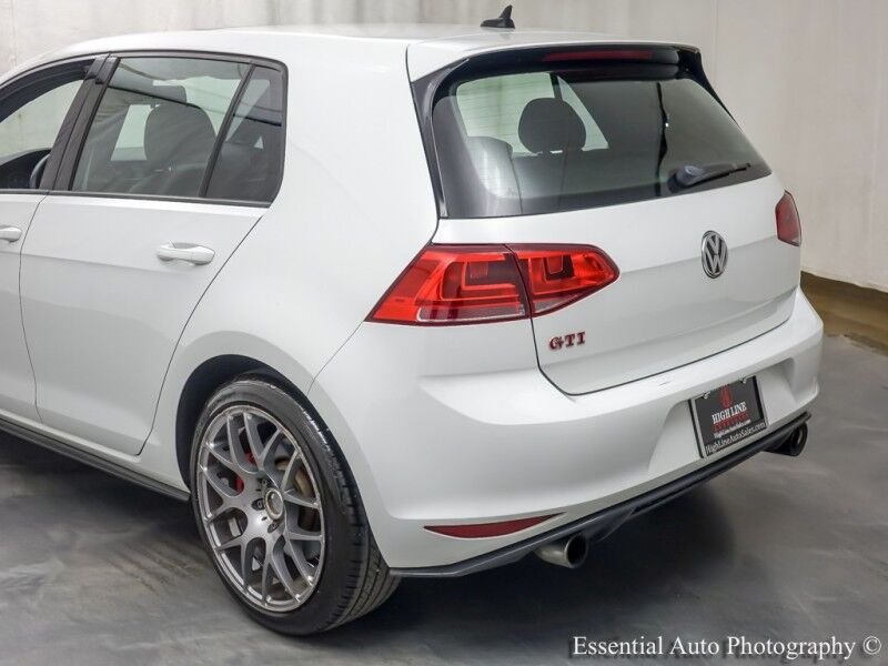 2017 Volkswagen Golf GTI SE Willowbrook IL