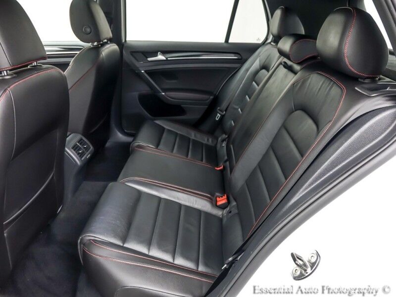 2017 Volkswagen Golf GTI SE Willowbrook IL