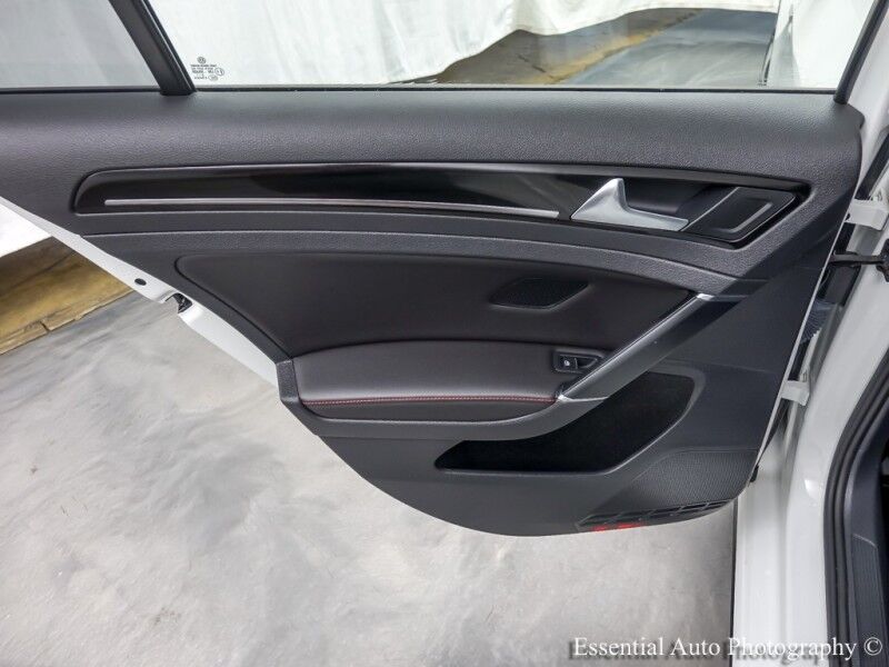 2017 Volkswagen Golf GTI SE Willowbrook IL