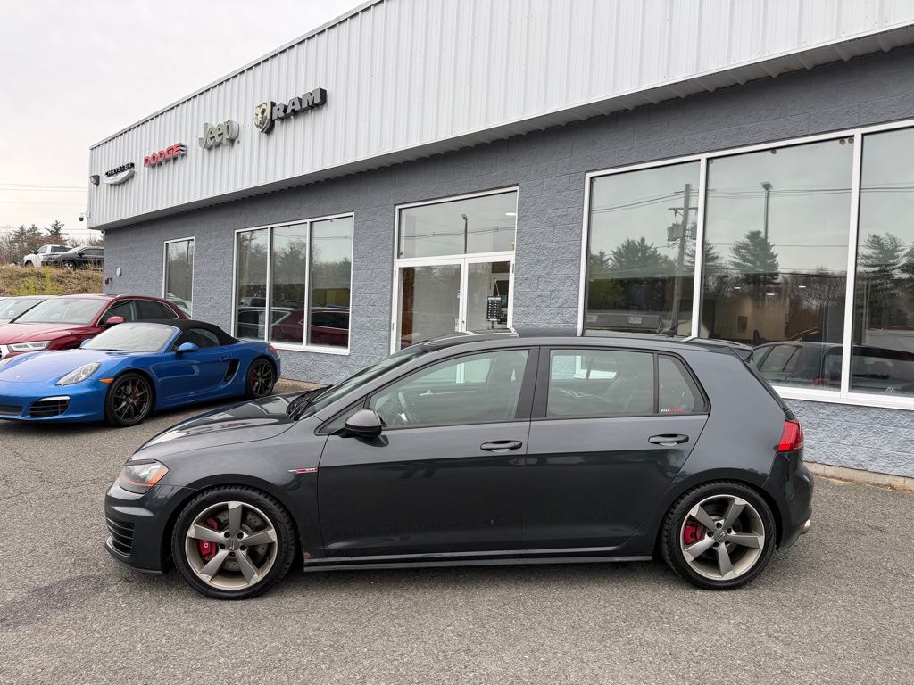 2017 Volkswagen Golf GTI Sport