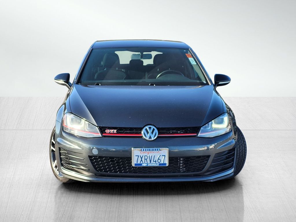 2017 Volkswagen Golf GTI Sport