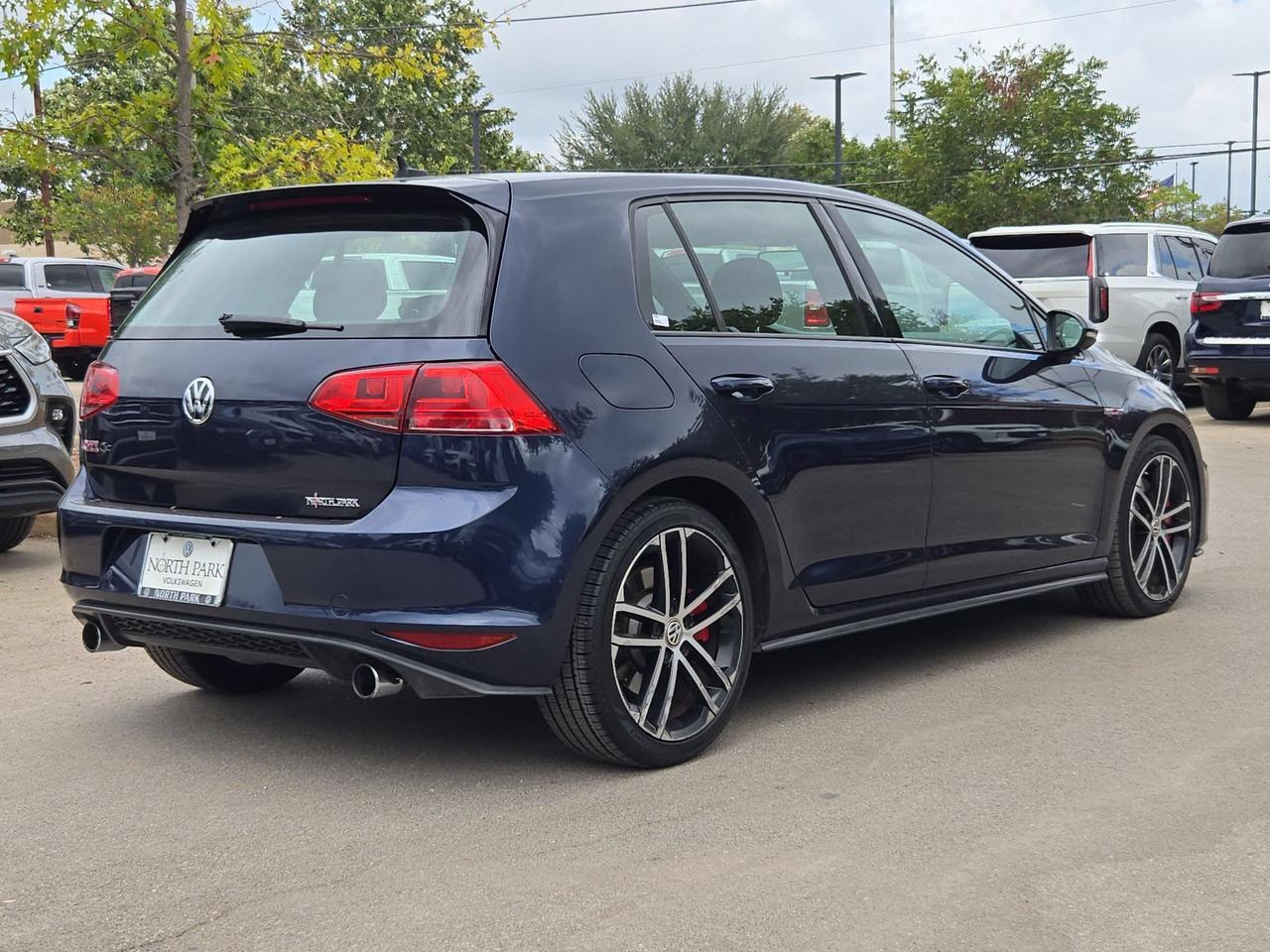 2017 Volkswagen Golf GTI Sport