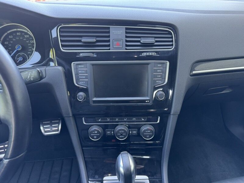 2017 Volkswagen Golf R Willow Grove PA