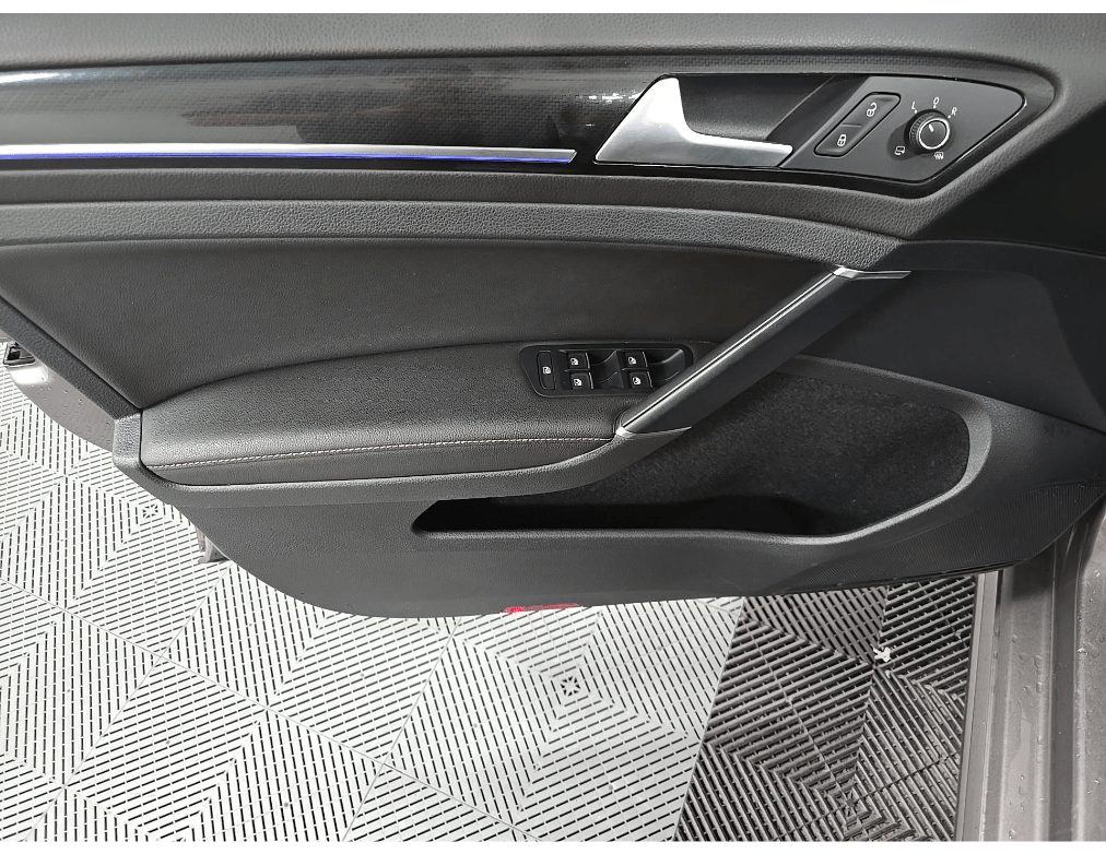 2017 Volkswagen Golf R 4Motion Blind Spot Monitor / Heated Seats Portland OR