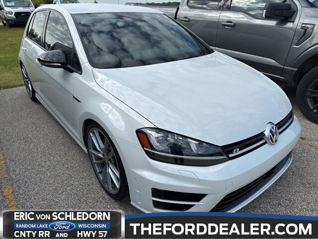 2017 Volkswagen Golf R DCC & Navigation 4Motion Milwaukee WI