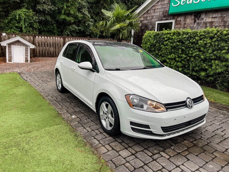 2017 Volkswagen Golf S